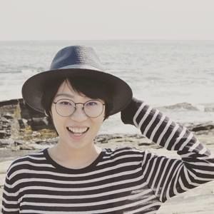 Meet your Posher, Yue